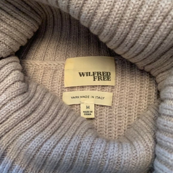 Aritzia Wilfred Turtleneck Tunic - Picture 3 of 3